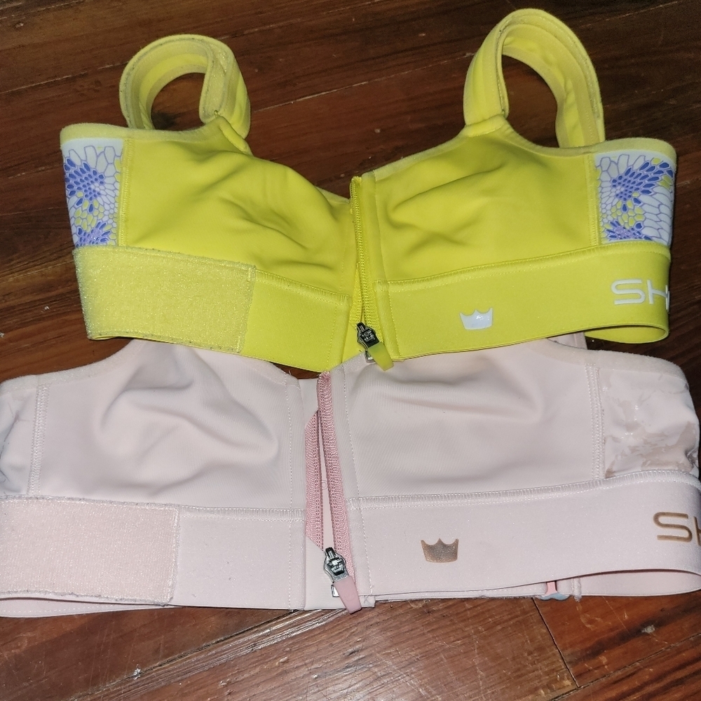 SheFit bras (2) xs